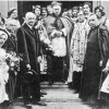 Przed polskim kościołem w Londynie z okazji jego poświęcenia - 1930.